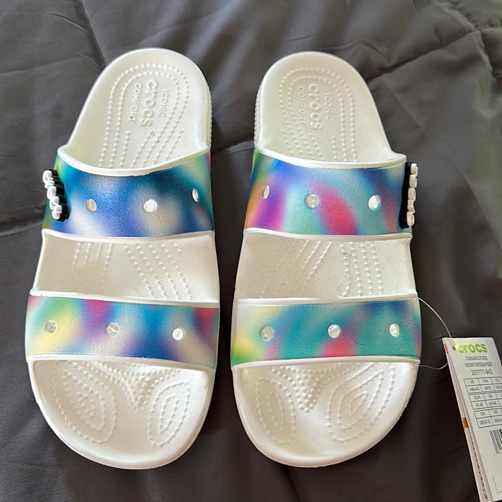 Brand new ladies Crocs slides